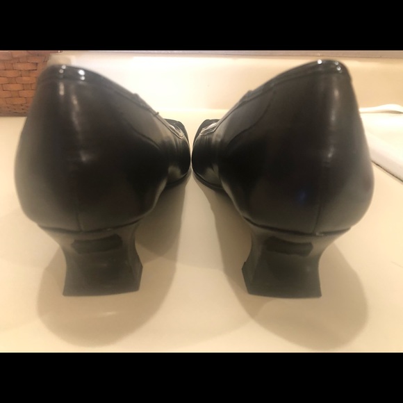 Peep toe kitten heels - Picture 6 of 6